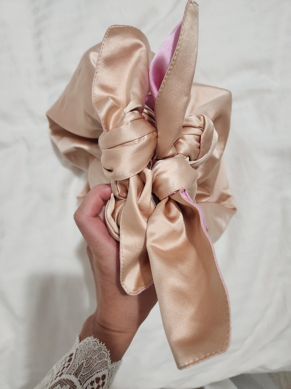 Peach Satin Knot-Handle Shoulder Bag with Pink Accent - Picture 3 of 11